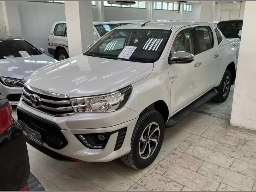 Used Toyota Hilux For Sale in Doha #13182 - 1  image 